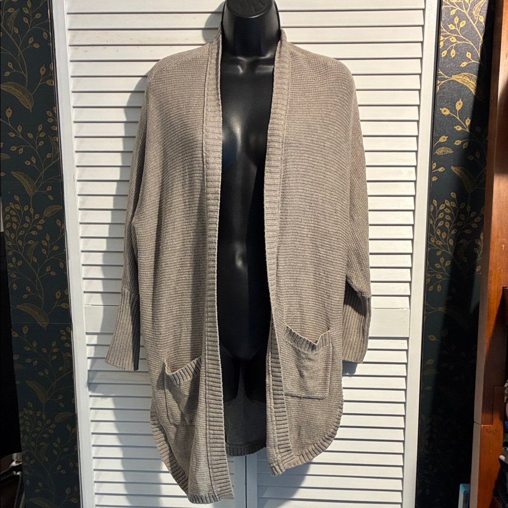 American Eagle Outfitters Women's Taupe Cardigan